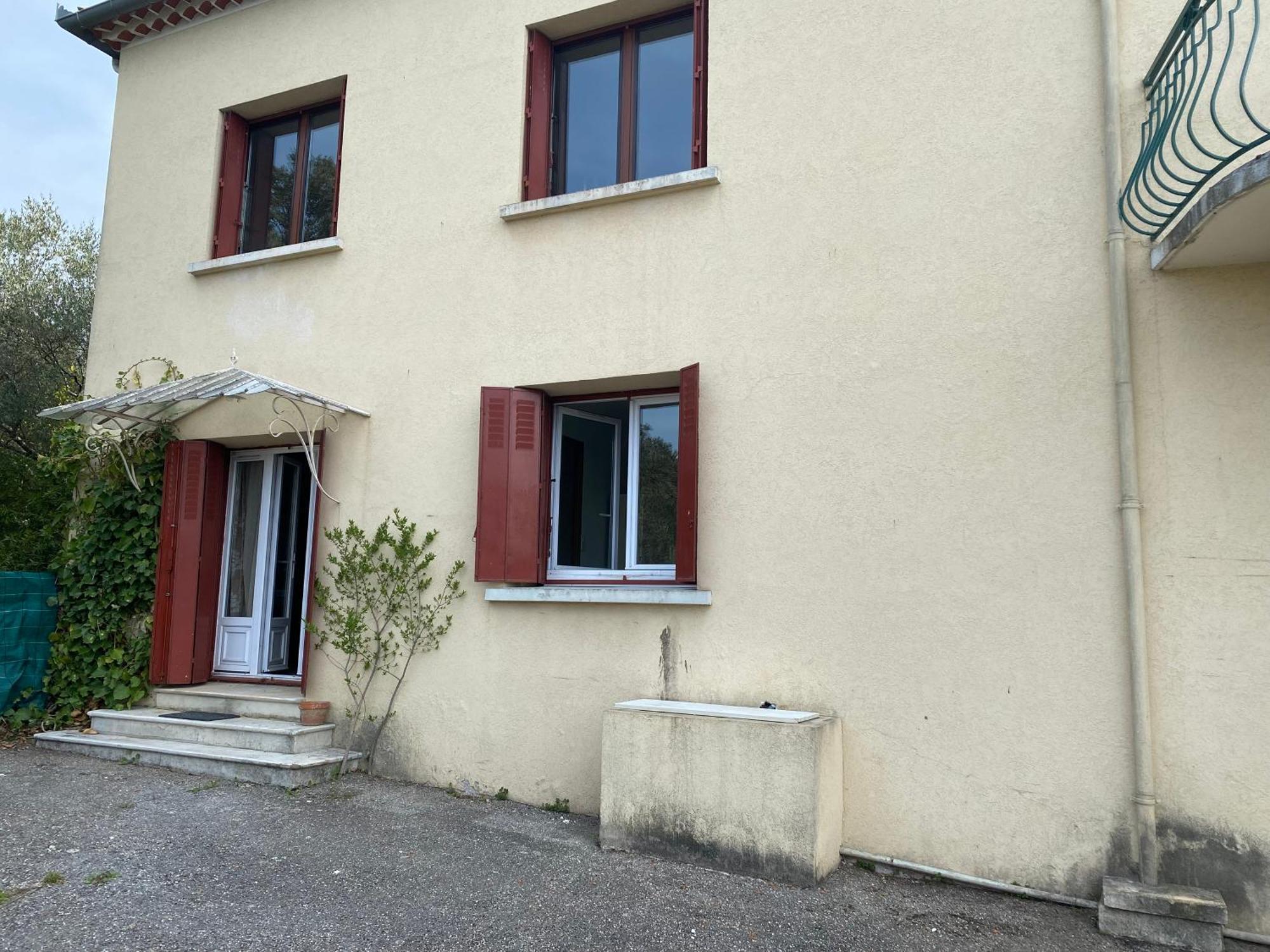 Appartement F3 de 60 m² au rez de chaussée d'une villa Vezenobres Esterno foto
